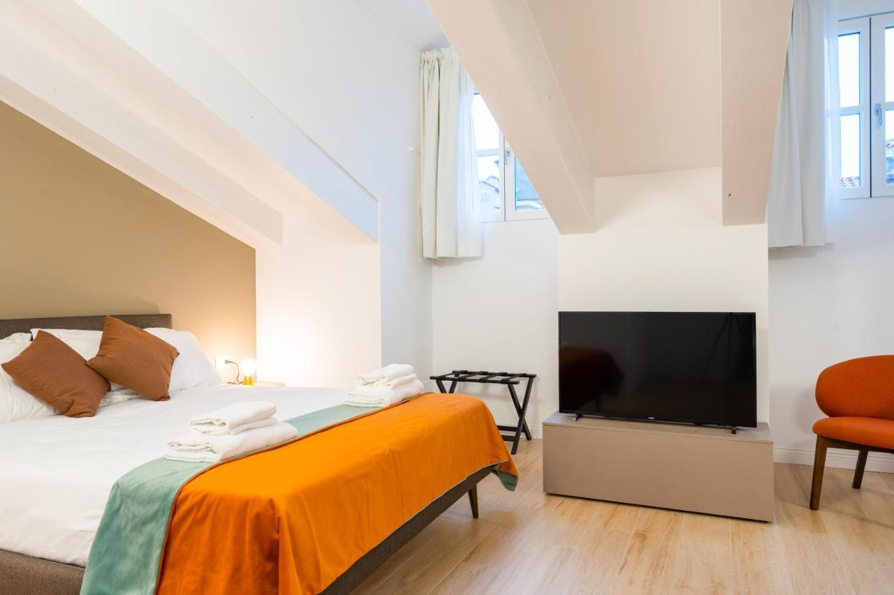 Domo Premium Apartments - Trieste Mazzini Eksteriør billede
